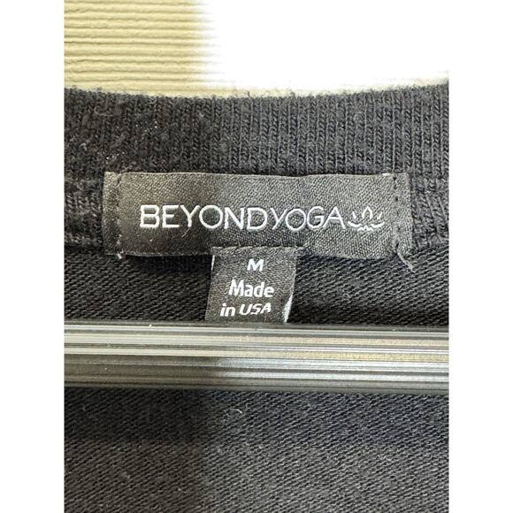 Beyond Yoga Long Sleeve Top Size Medium Black V Neck High Low Hem USA Made - Picture 2 of 7